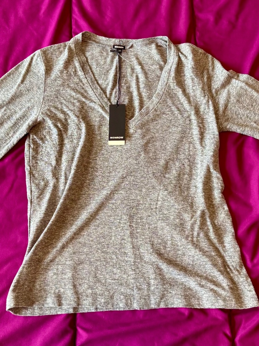 MONROW NWT Granite Tri Blend Fitted Long Sleeve V-Neck Tee S